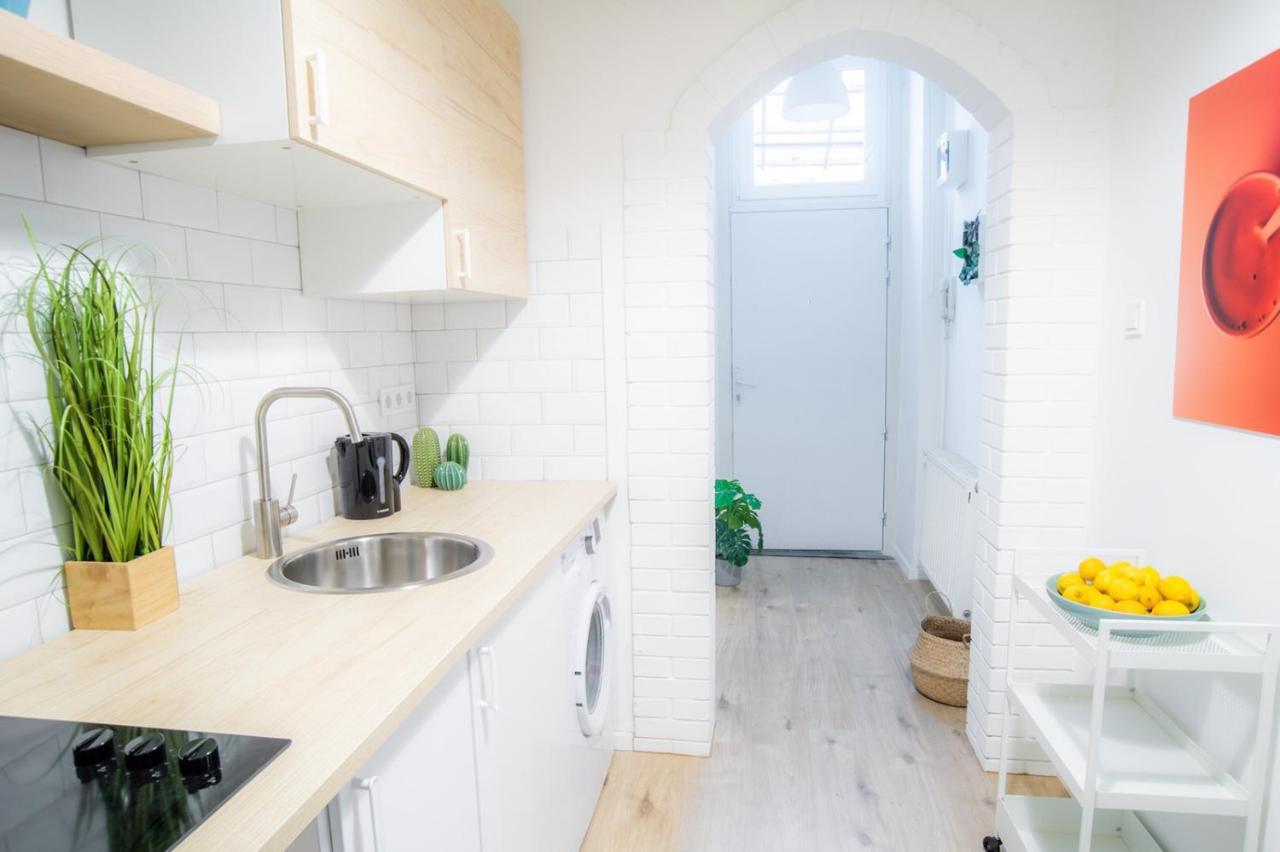 Apartment In Super Central Location Budapest Esterno foto